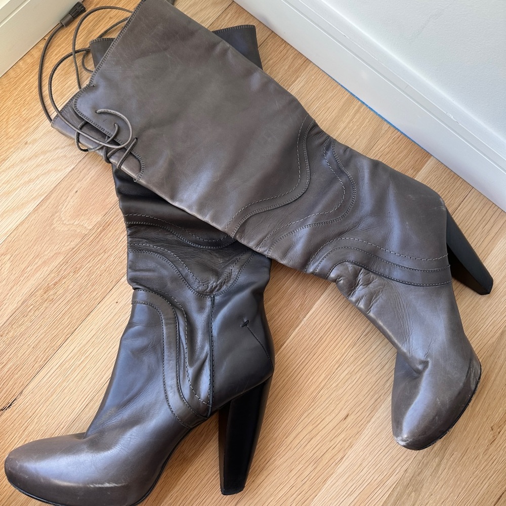 Costume National Gray Leather Boots